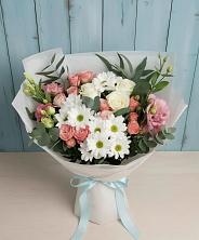 Букет цветов из:  Розы, Лизиантусы и Хризантемы в Нефтегорске Краснодарского края