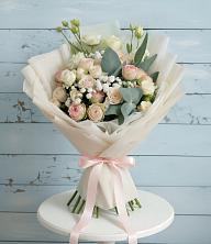 Букет цветов из:  Розы и Лизиантусы в Нефтегорске Краснодарского края