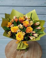 Букет цветов из:  Альстромерии и Розы в Нефтегорске Краснодарского края