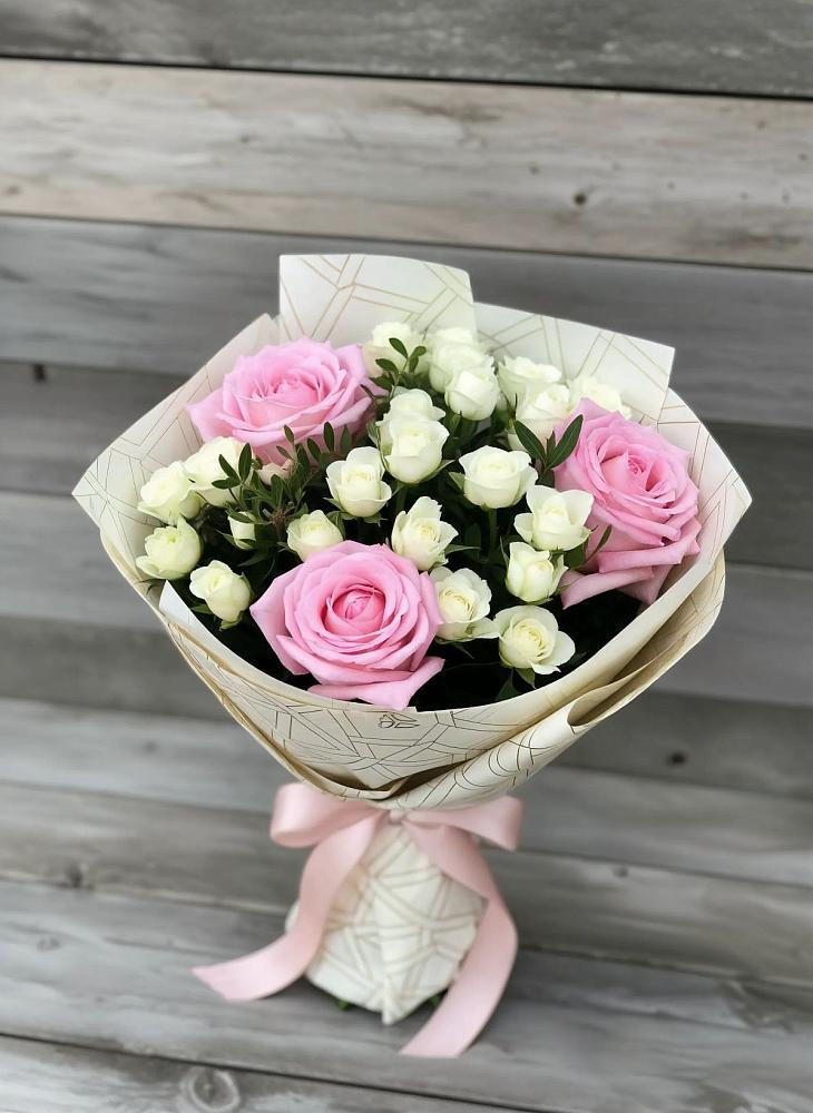 Букет цветов из: Розы в Нефтегорске Краснодарского края