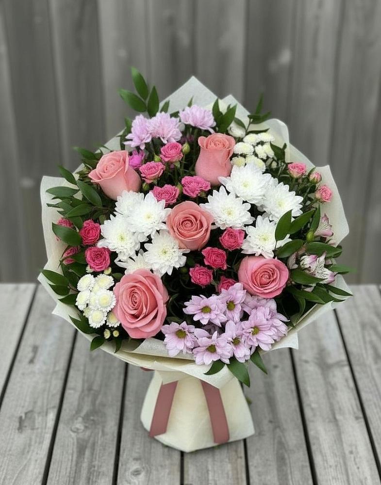Букет цветов из: Альстромерии, Гвоздики, Розы и Хризантемы в Нефтегорске Краснодарского края