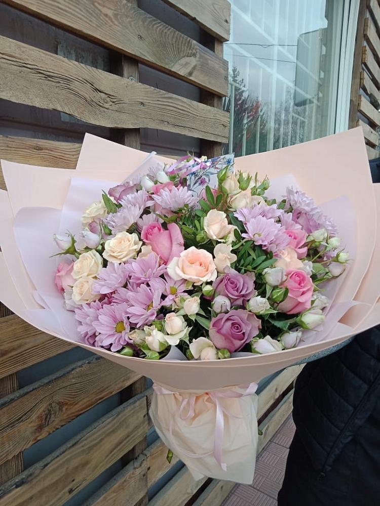 Букет цветов из: Розы и Хризантемы в Нефтегорске Краснодарского края