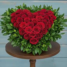 Цветочная композиция из Розы в виде сердца в Нефтегорске Краснодарского края