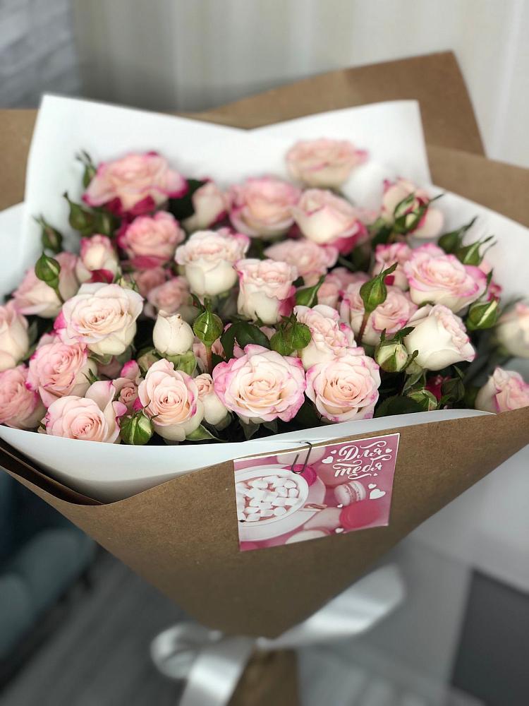 Букет цветов из: Розы в Нефтегорске Краснодарского края