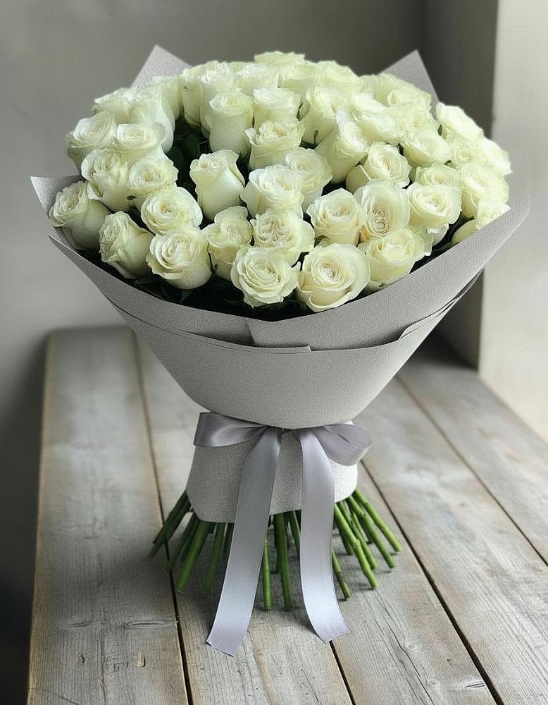Букет 35 Белых роз в Нефтегорске Краснодарского края