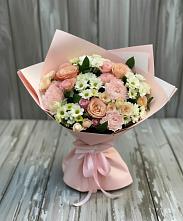 Букет цветов из:  Гвоздики, Розы и Хризантемы в Нефтегорске Краснодарского края