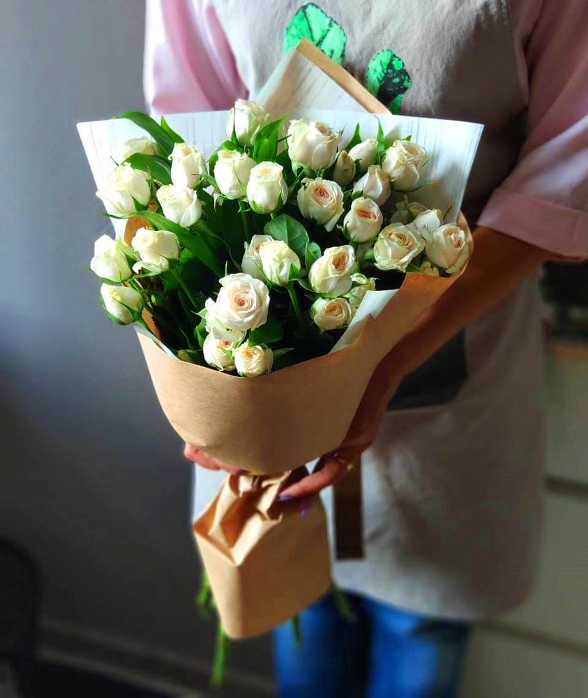 Букет цветов из: Розы в Нефтегорске Краснодарского края