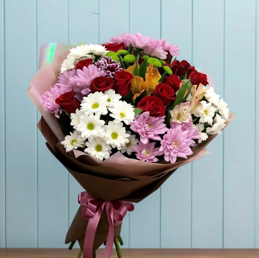 Букет цветов из: Розы, Хризантемы и Альстромерии в Нефтегорске Краснодарского края