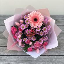 Букет цветов из:  Розы, Герберы и Хризантемы в Нефтегорске Краснодарского края