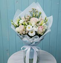 Букет цветов из:  Розы и Лизиантусы в Нефтегорске Краснодарского края