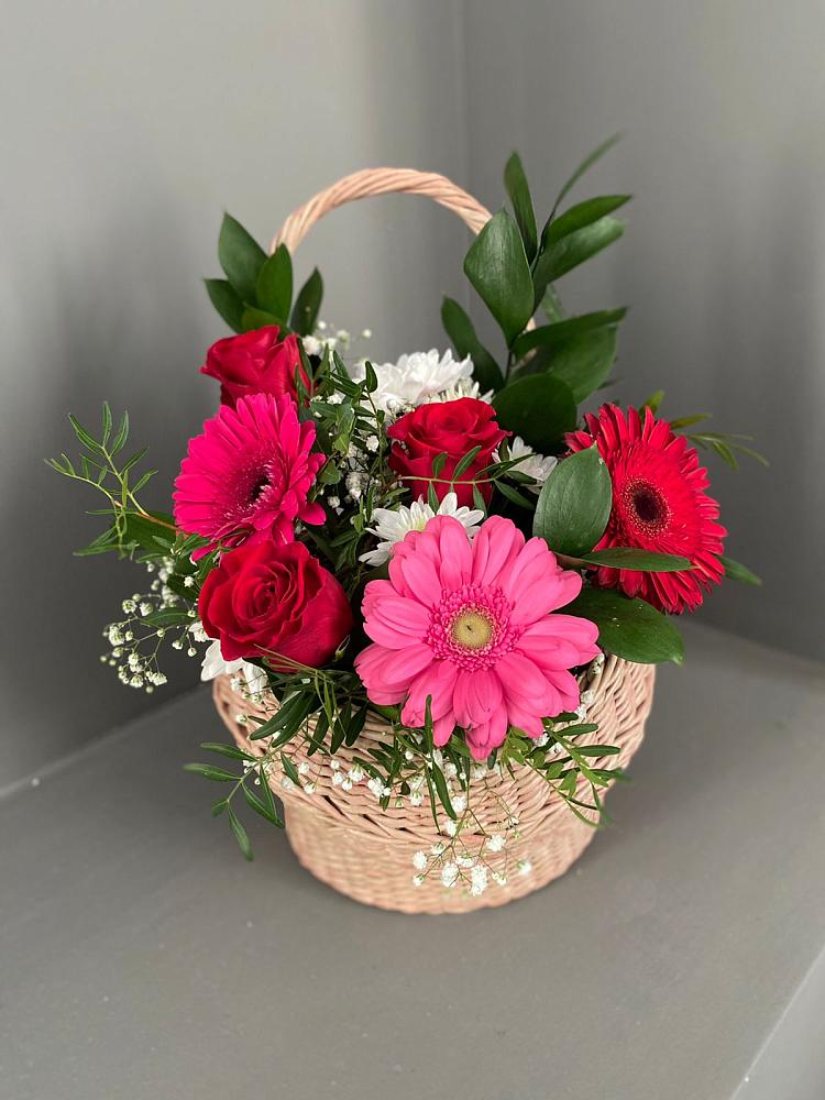 Цветочная композиция из Розы, Хризантемы и Герберы в корзине в Нефтегорске Краснодарского края