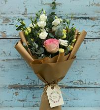 Букет цветов из:  Розы и Лизиантусы в Нефтегорске Краснодарского края